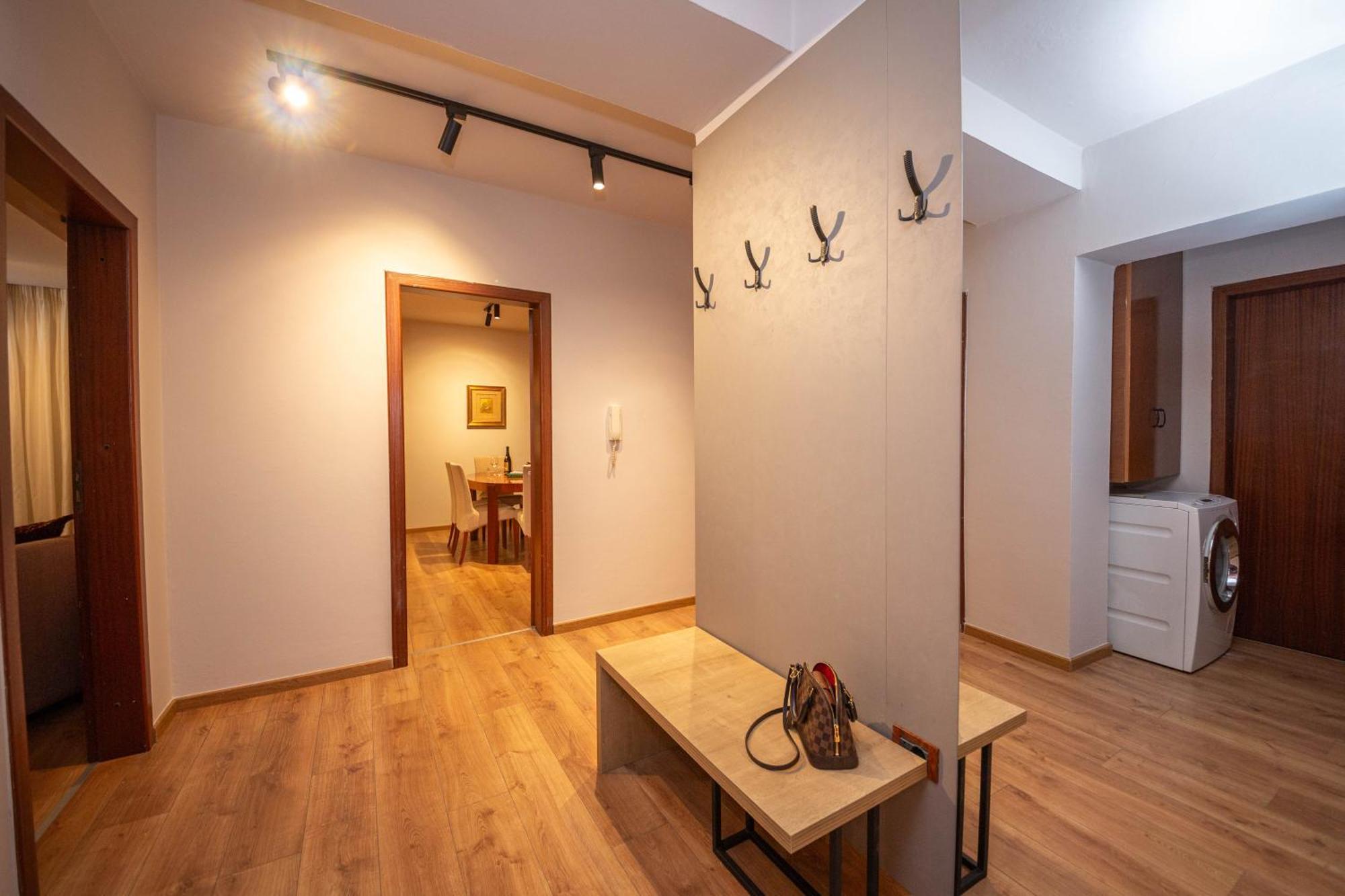 Blloku Unique Apartments 3 Тирана Экстерьер фото